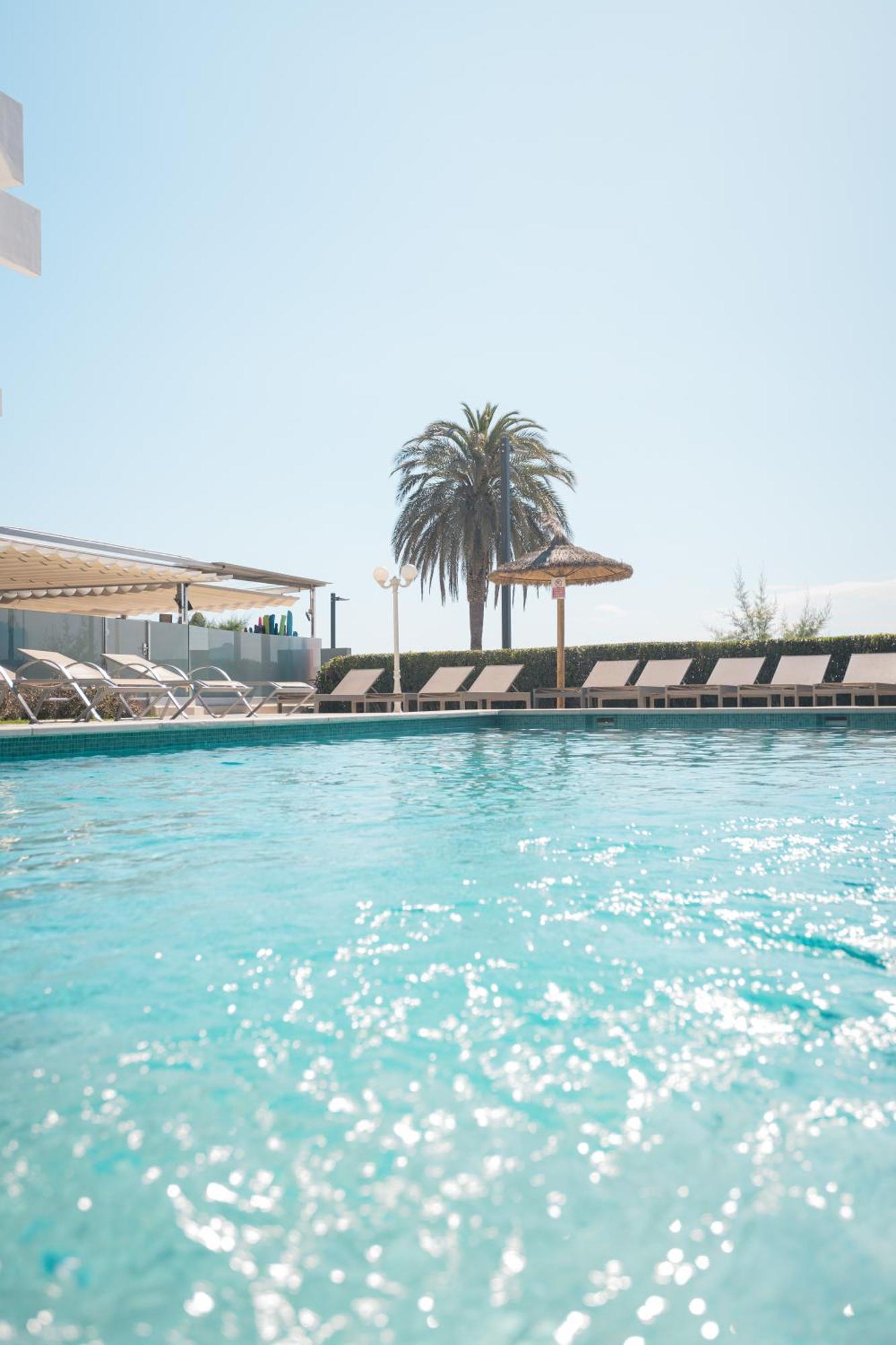 Apartamentos Bellamar Port de Pollenca Bagian luar foto