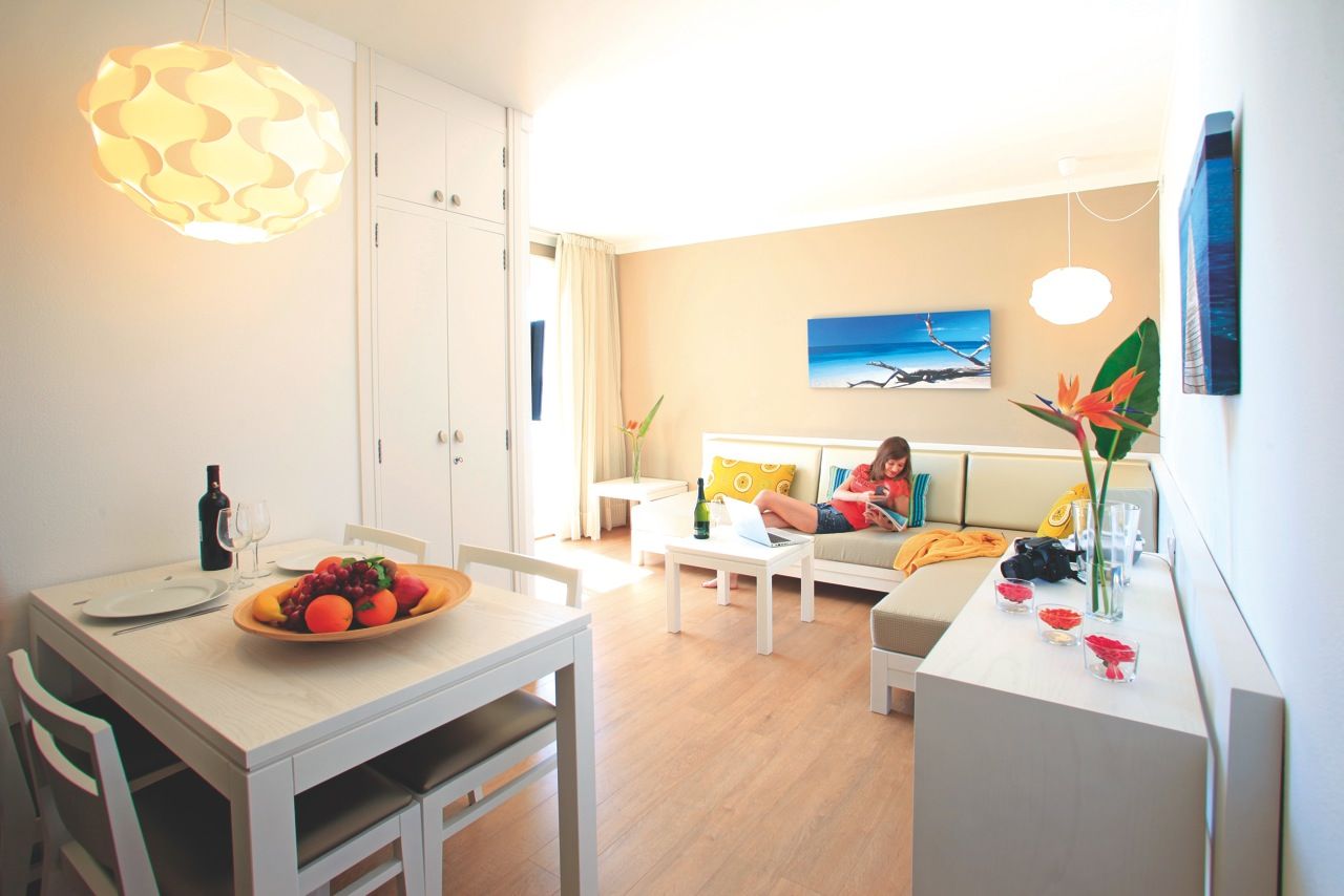 Apartamentos Bellamar Port de Pollenca Bagian luar foto